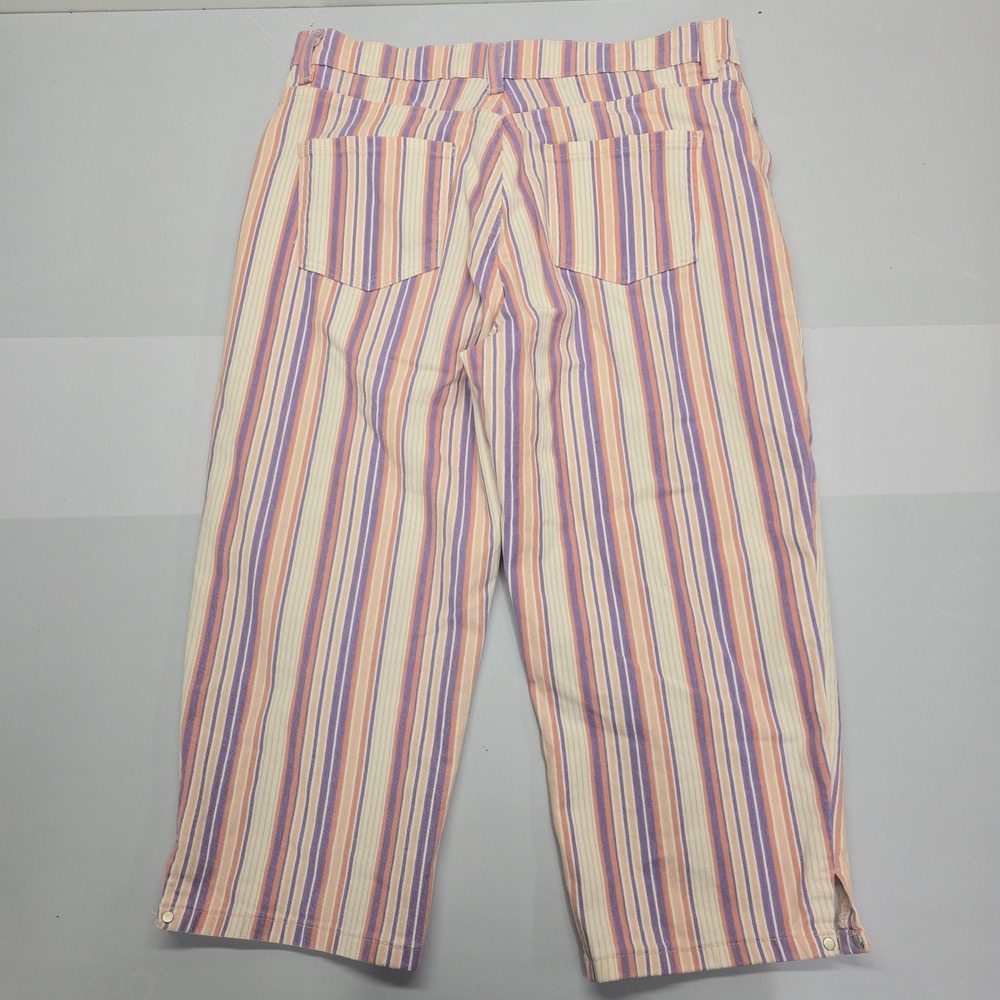 Gloria Vanderbilt Amanda Striped Capri Pants Womens 12 Purple Orange White Crop - Picture 2 of 6